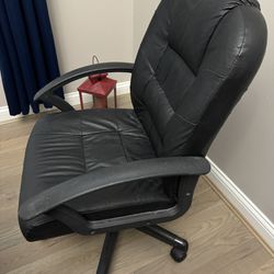 Black Desk Chair With Adjustable Height!