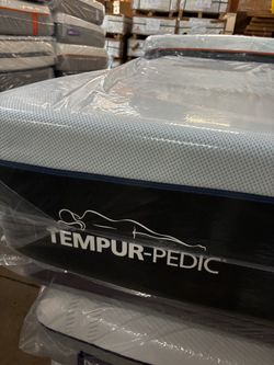 NEw California King Tempurpedic LUXEBREEZE Soft Mattress  $6100 model