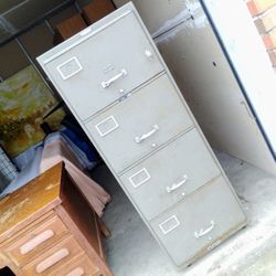 Vintage Remington Rand Safe-File Cabinet with Lock and Key - Fireproof and secure - Super heavy duty

