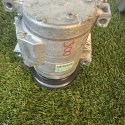 2013 Ac Compressor Chrysler 300 