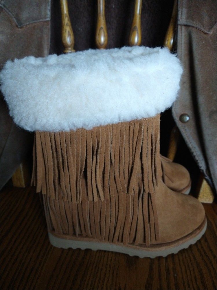 Fringe Boots