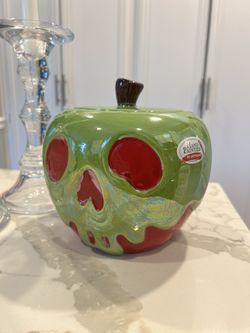 Disney Villains Poison Apple