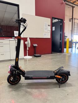 Electric scooter