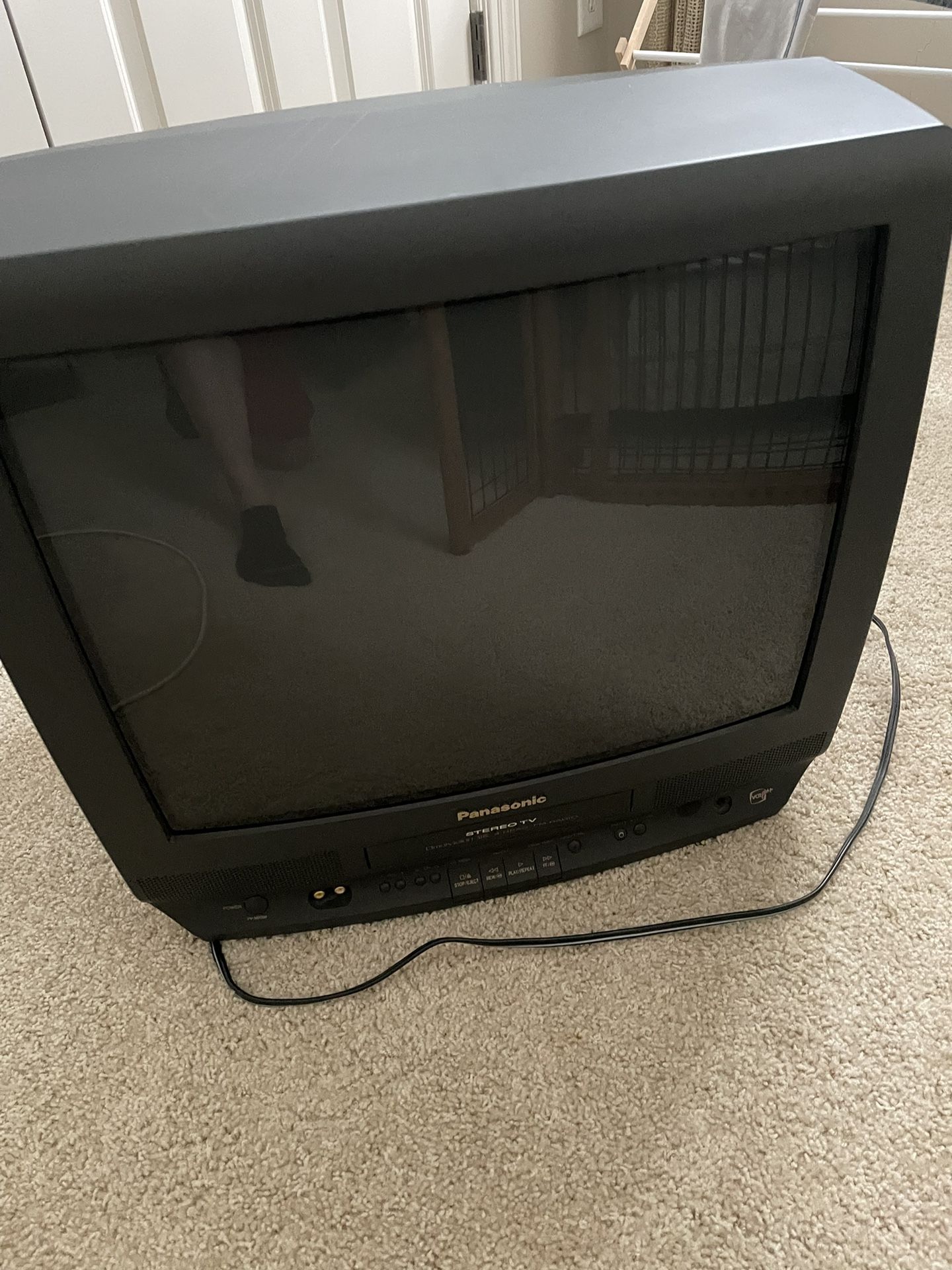 TV/VCR Combo- 20” Panasonic CRT TV