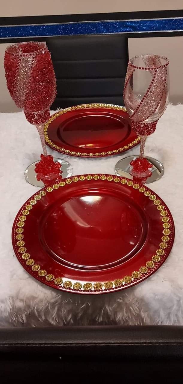 4pc Charger Plates/Candle Holders