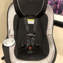 Graco Size4Me 65 Convertible Car Seat, For babies & toddlers 