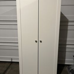 Wardrobe closet - white