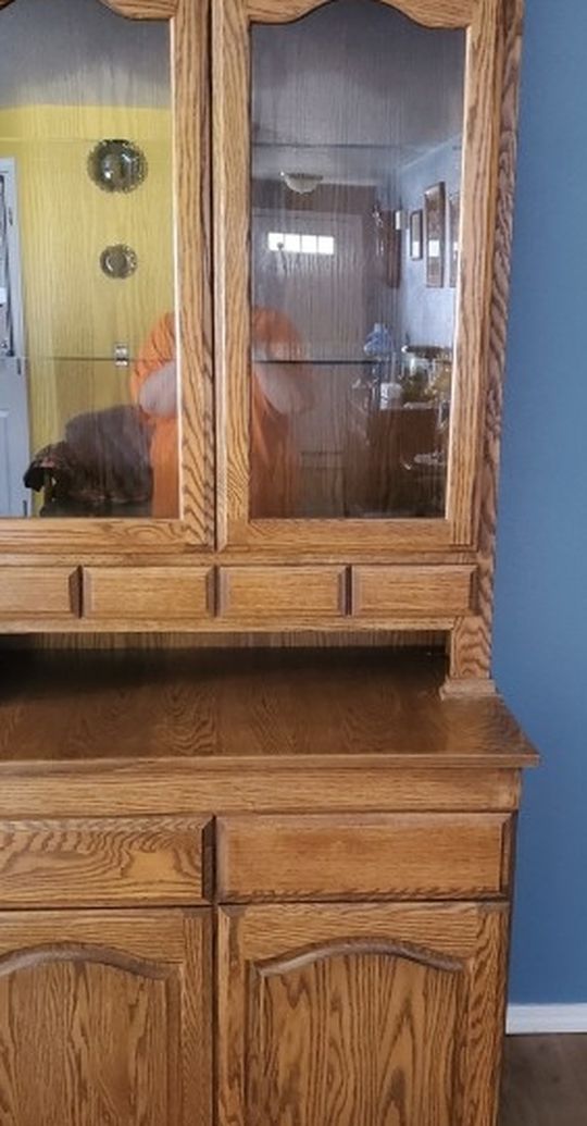 Vintage Solid Oak China Cabinet/ Hutch