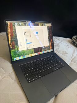 MacBook Air 15 inch , M3