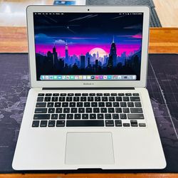 Apple Macbook Air 13” Core i7 8GB 500GB SSD OS Big Sur