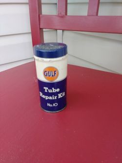 Vintage Gulf tire repair kit can
