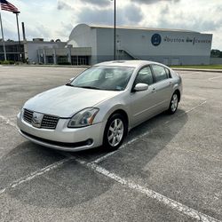 2005 Nissan Maxima 