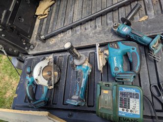 Makita Power Tool Set