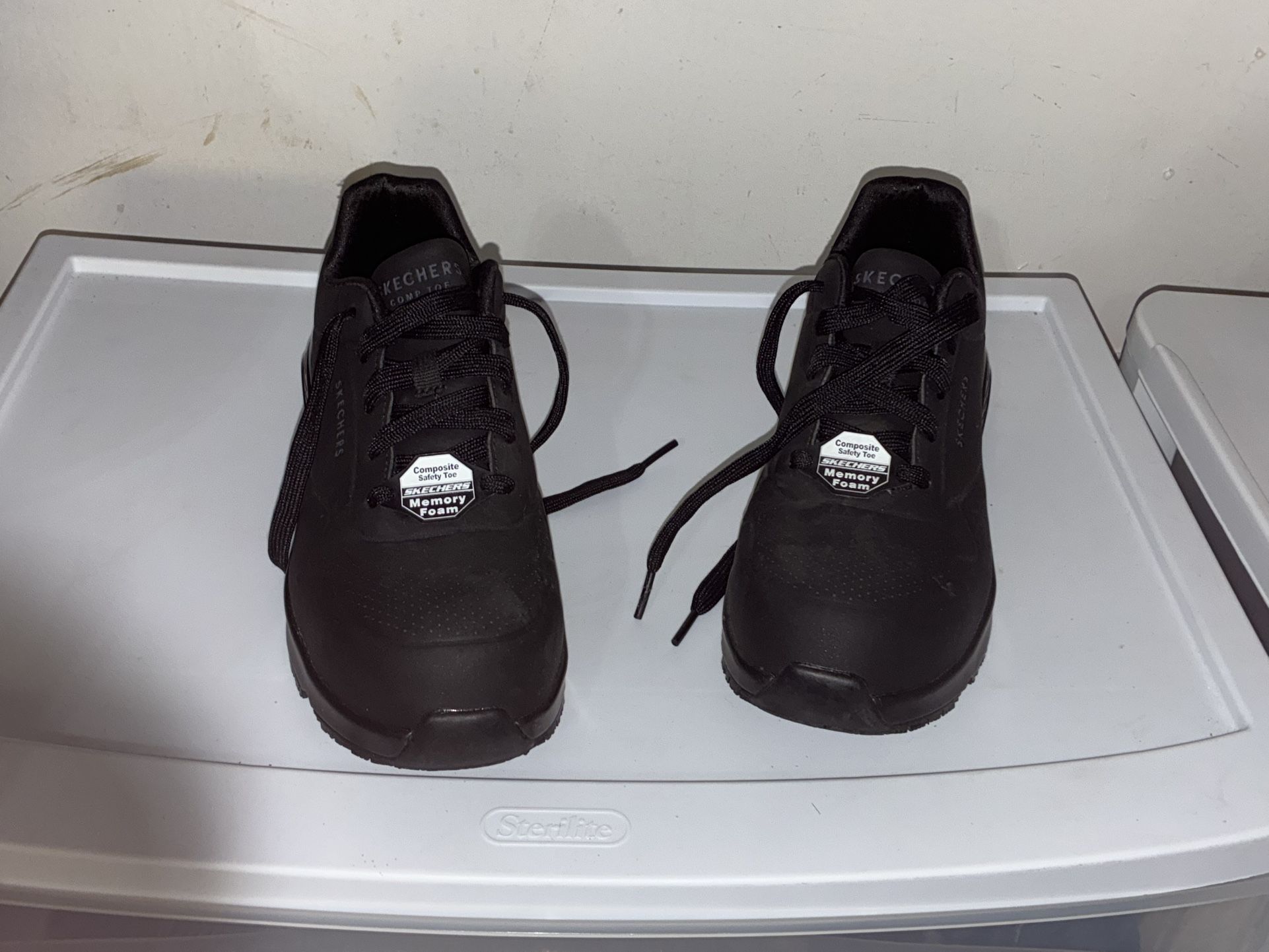 Safety Shoes, Sketchers