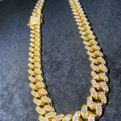 Short 18 Inch Lab Diamond Chain Yellow Gold