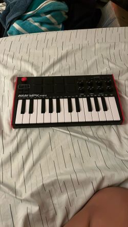 Akai MPK mini Midi Controller