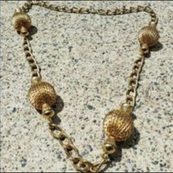 Beautiful Rare 1960's MONET STYLE Large Costume Jewelry NECKLACE Nice Quality 12" Beautiful!