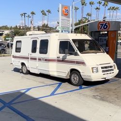 Winnebago 1986