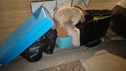 Free stuff 103rd ave and La Reata