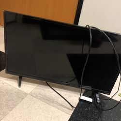 39 Inch Tv W/ Roku