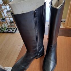 Black Leather Boots 9.5M