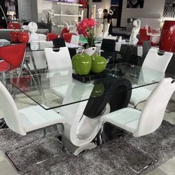 New Dining Table Set 63x35