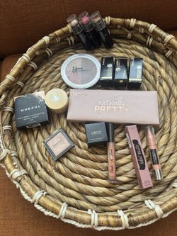 Make Up