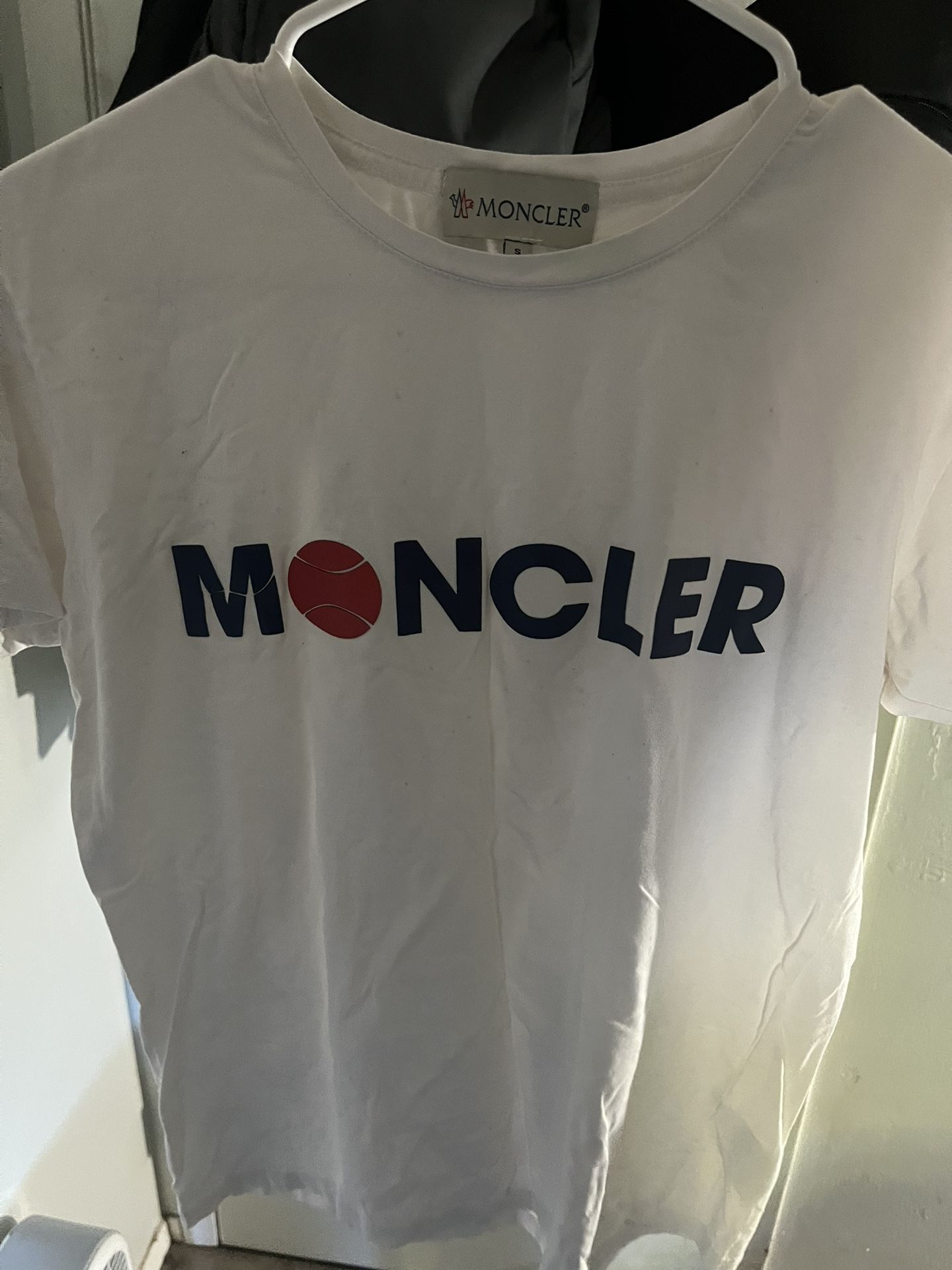 Moncler T-shirt