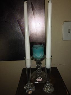 3 CRYSTAL CANDLE HOLDERS WITH CANDLES
