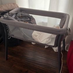 baby bassinet and diaper bag