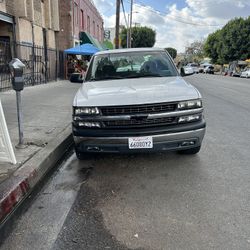 2002 Chevy SILVERADO 