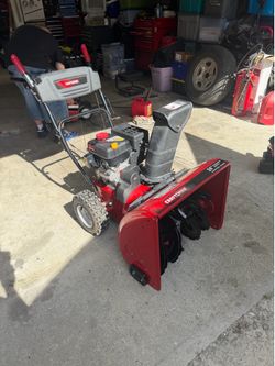 Like New 21” Craftsman Electric Start SnowBlower