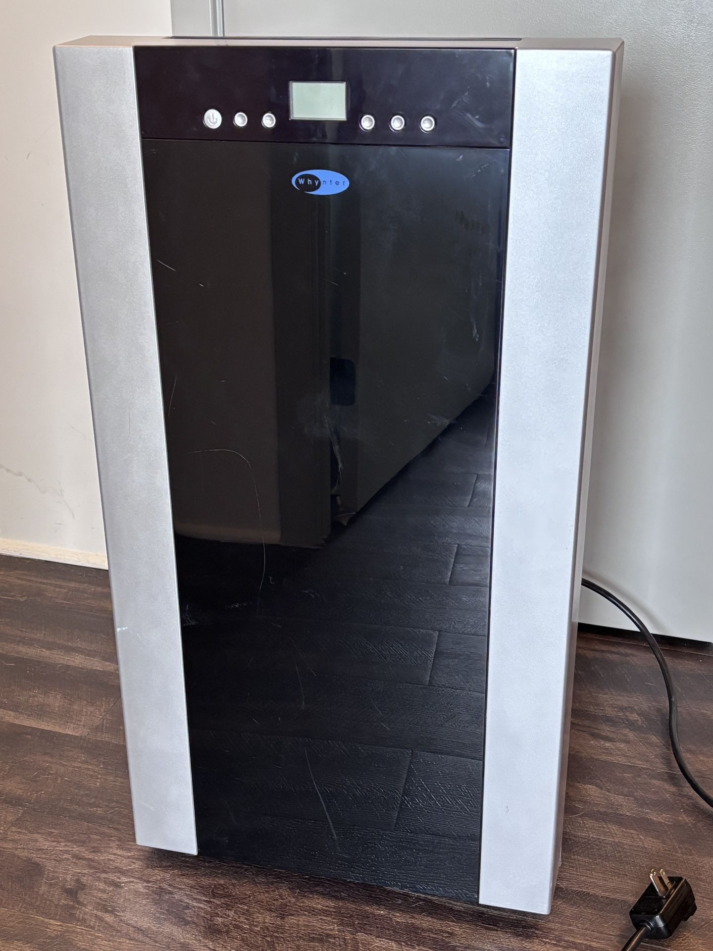 Portable air conditioner - 14,000 BTU