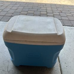 Igloo Cooler
