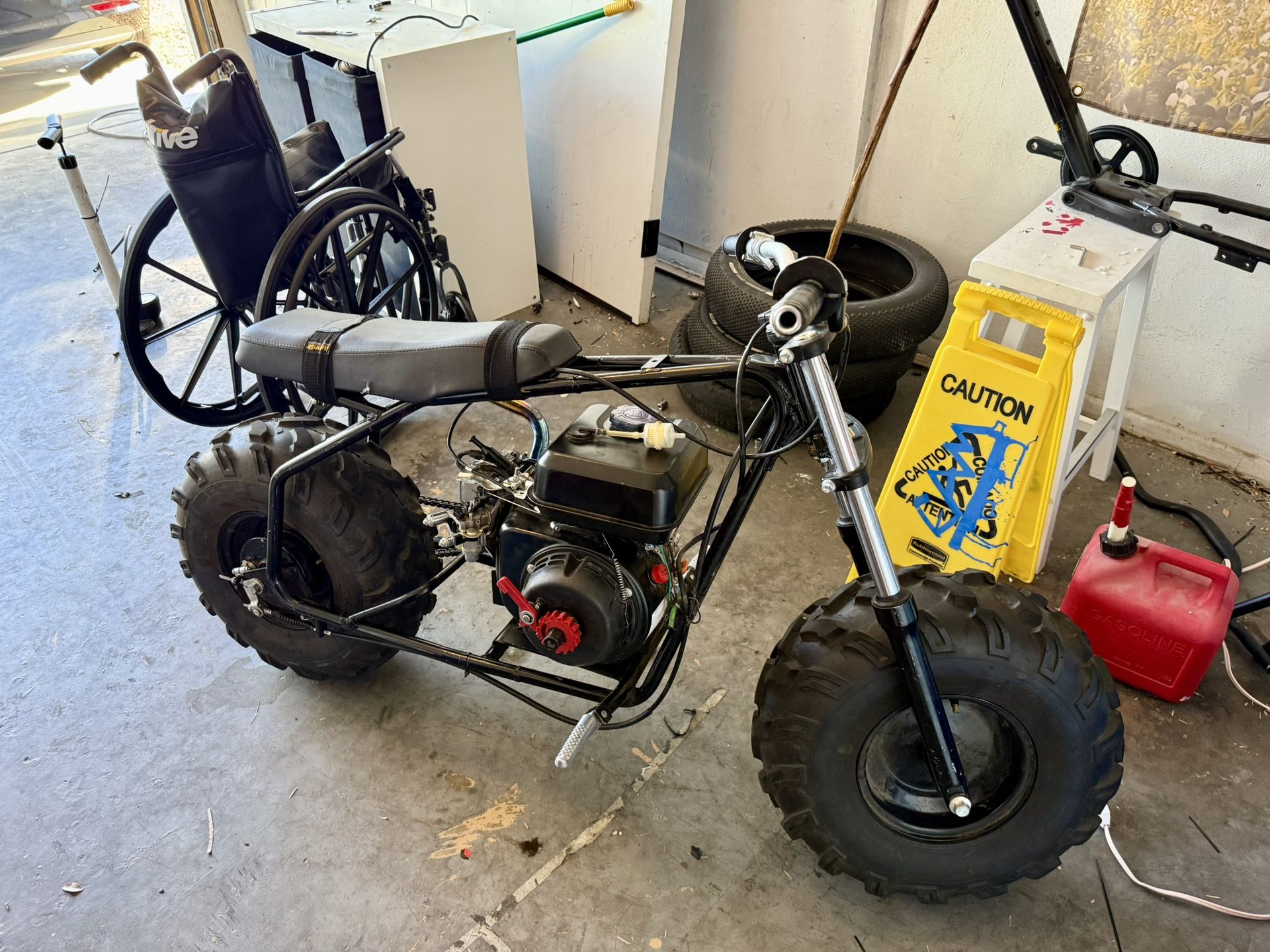 Coleman Mini bike 212cc Preditor