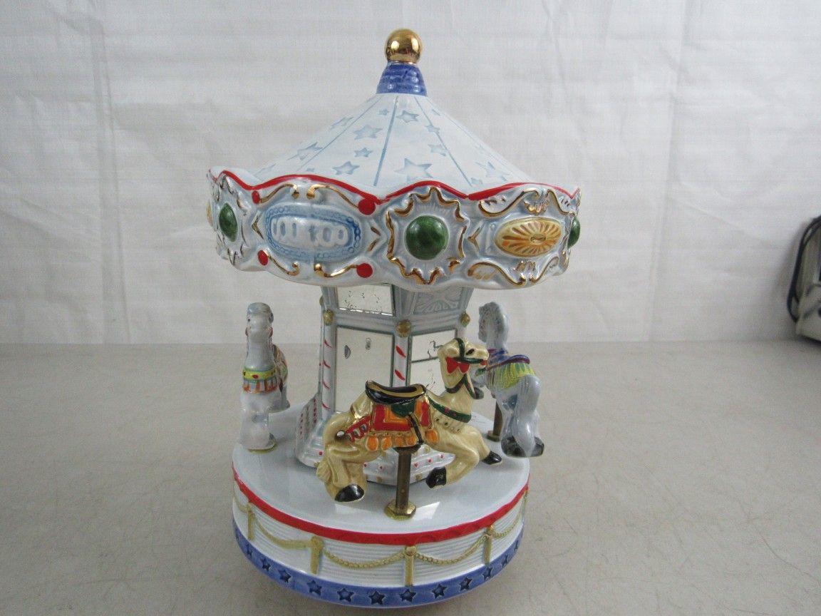 Schmid Musical Collectibles Porcelain Carousel 4 Animals Working


