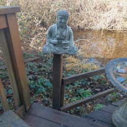 Cement Yard /post  Statue 