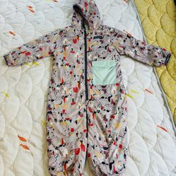 Perfect-pair snowsuit for kids aged 3–4 years old