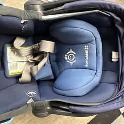 Uppa baby Mesa Car SEAT Base