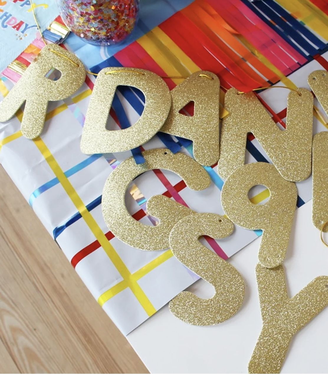 Packed party ‘spell it out’ customizable garland kit 73 characters