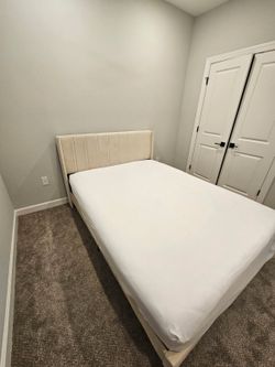 Queen bed with mattress