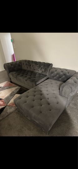 Grey Velvet Modern Tufted Velvet Sectional Sofa