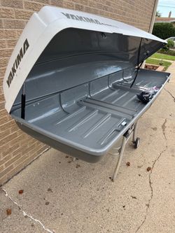 Cargo box