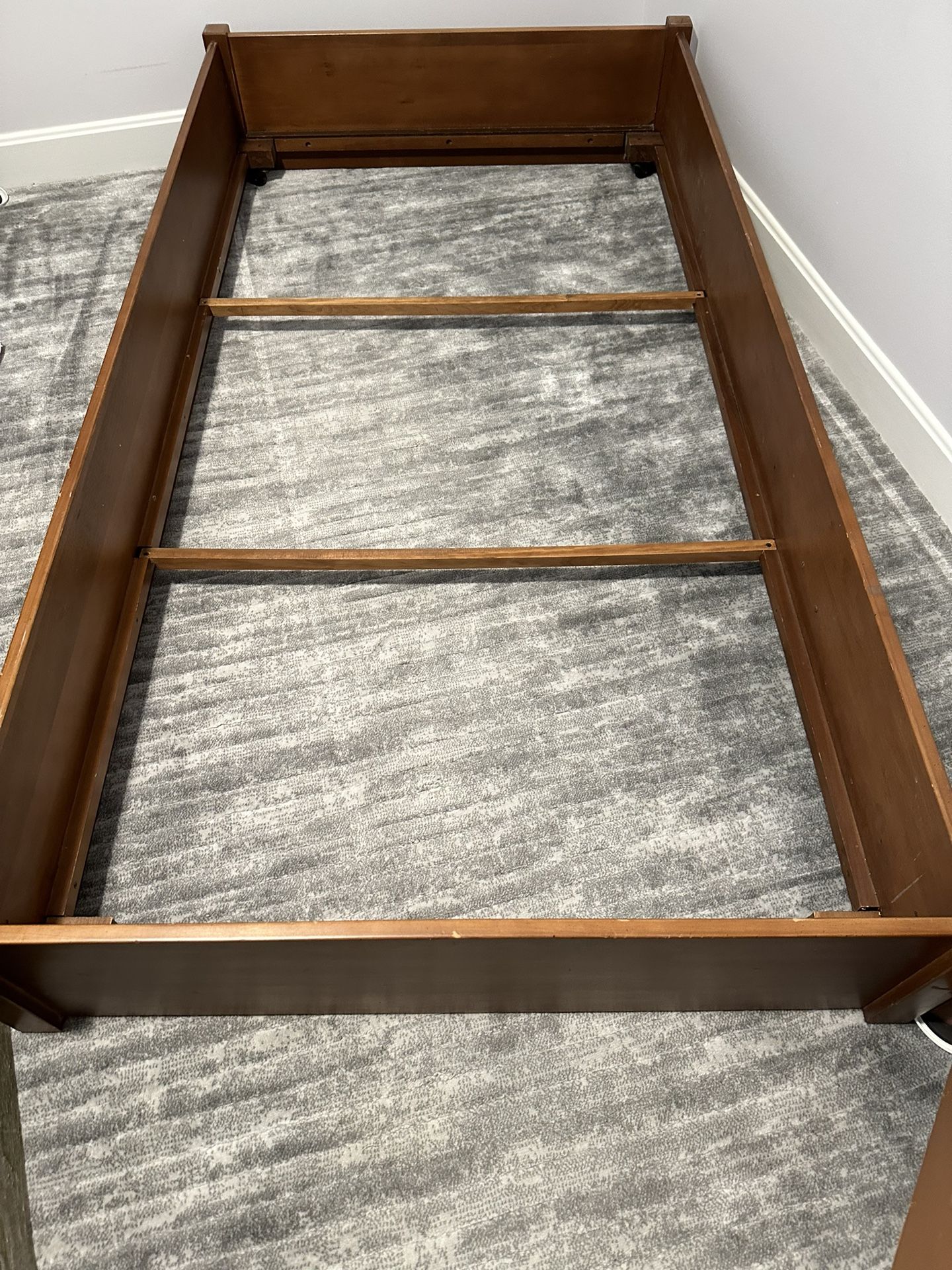 Wood Twin Sized Trundle Bed
