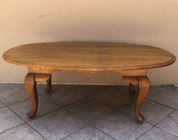 Antique oval claw Foot Coffee table