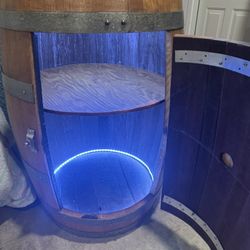 Canton MT-TH Wine Barrel, crafted from American white oak 