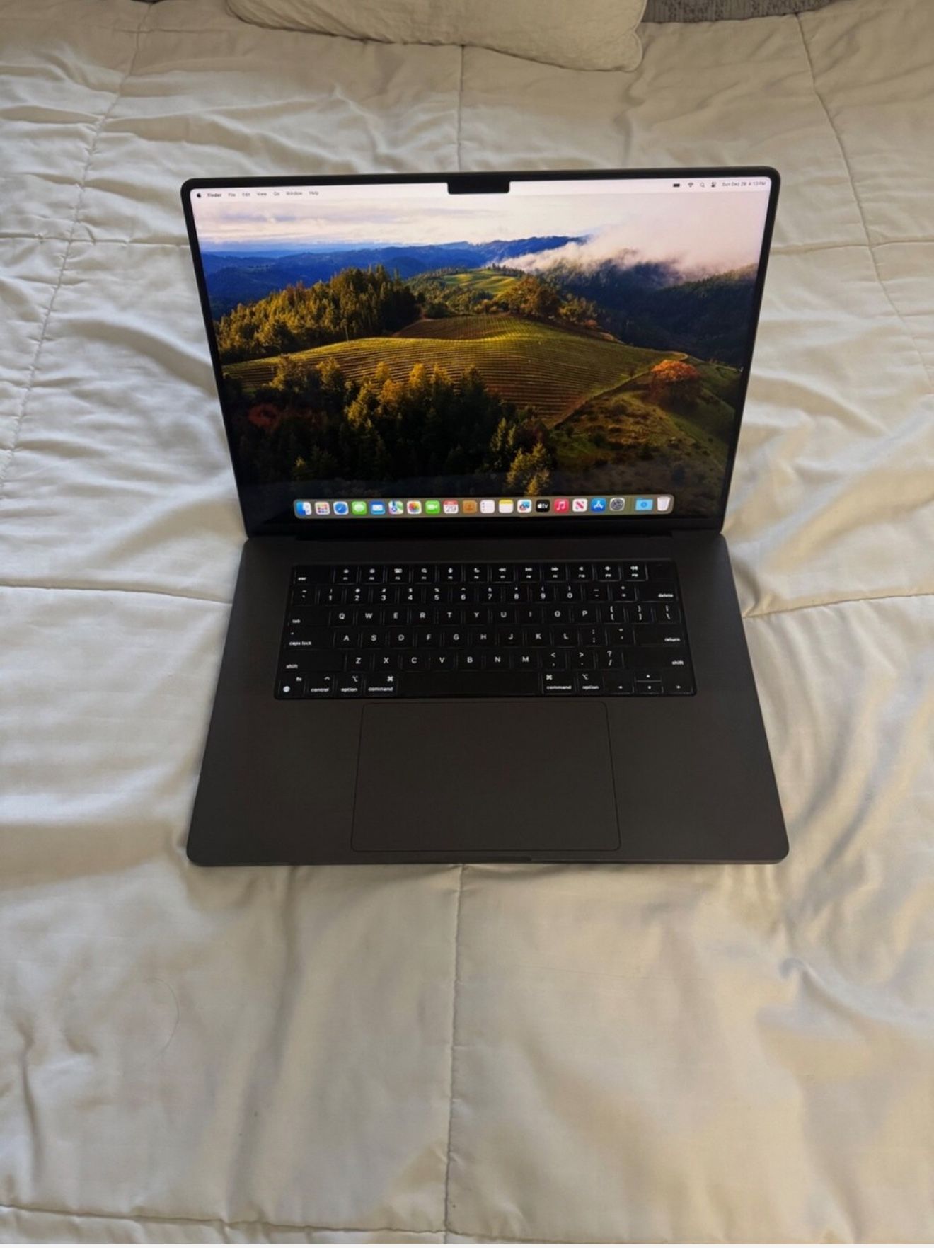 Apple MacBook Pro 16” (Late 2023) - Space Black | M3 Pro 512GB SSD 18GB RAM