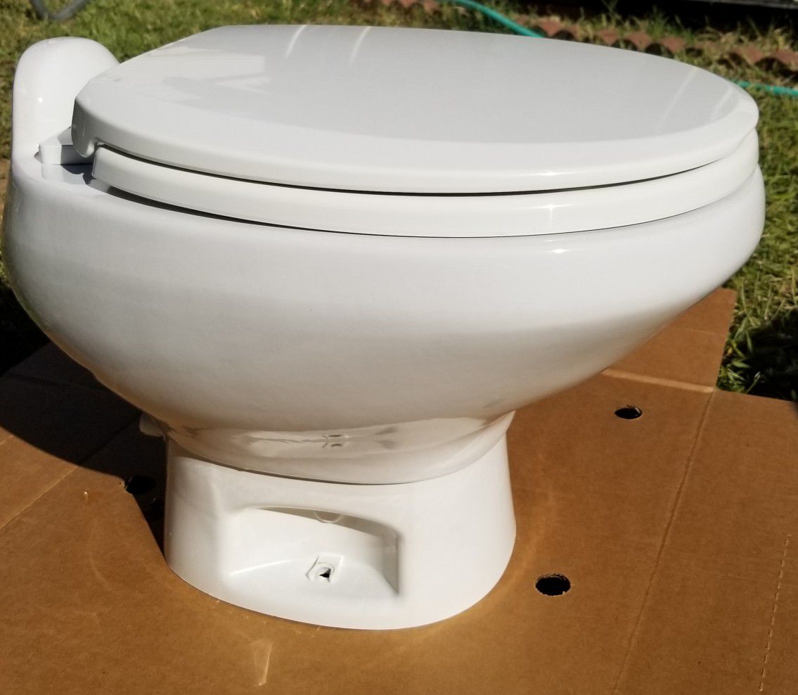 Thetford RV Toilet Mod. 42053 white Style II Low