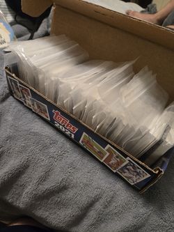 2021 TOPPS TEAM SETS LOTS OF ROOKIES PRICE IS FOR ALL
