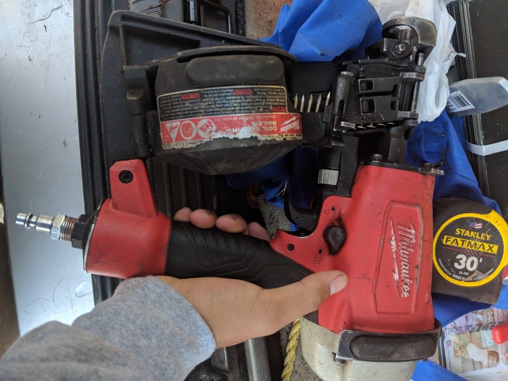 Milwaukee coil nail gun